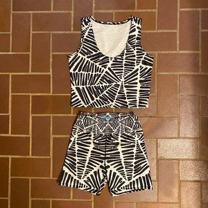 Rochelle Porter Pundamilia Workout Set Crop Top Bike Shorts - Large, Black White